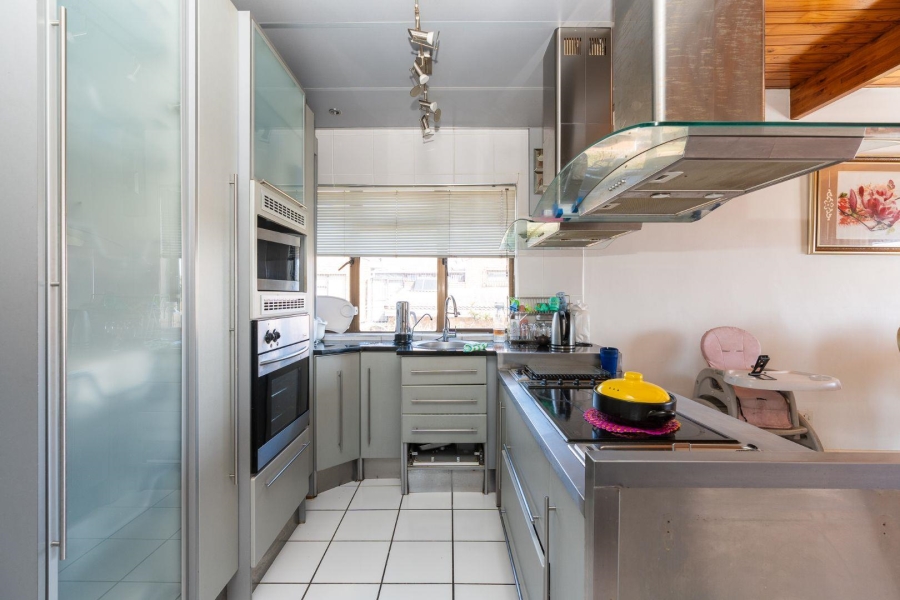 6 Bedroom Property for Sale in Welgelegen Western Cape